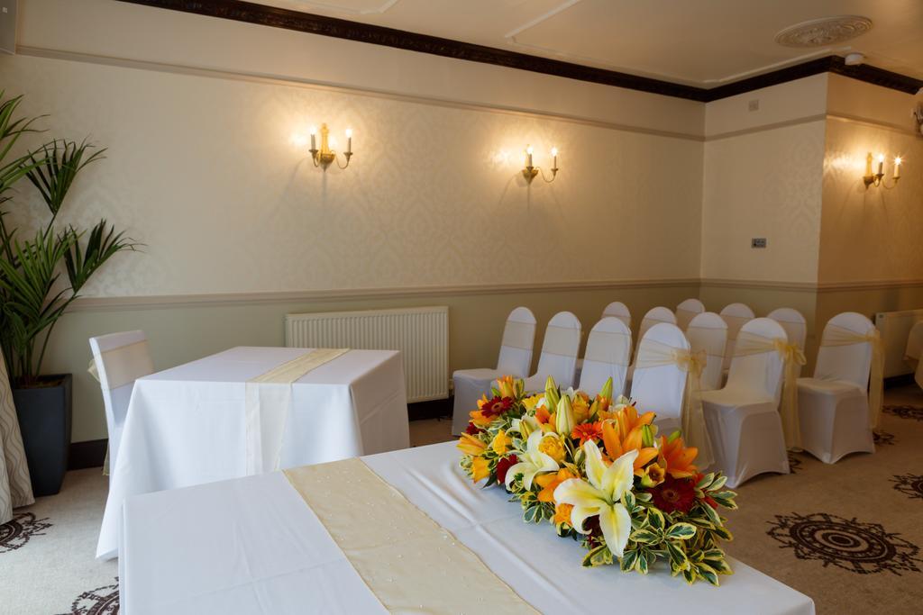 The Carlton Manor Hotel Lowestoft Exterior photo